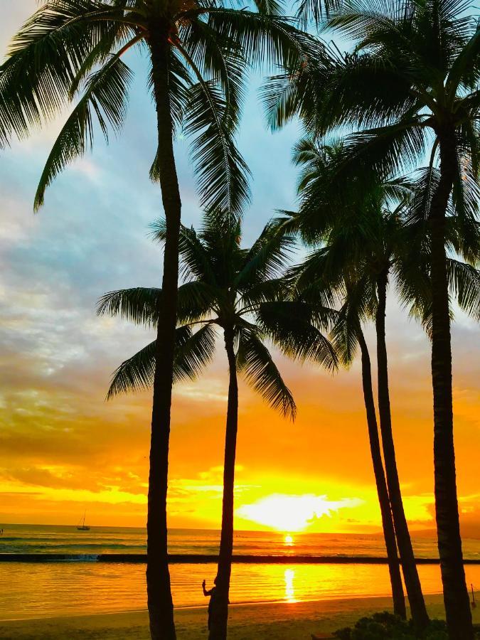 Apartment Waikiki 2 Bedrooms, 1 Bath, Free Parking, Sleep 6 *