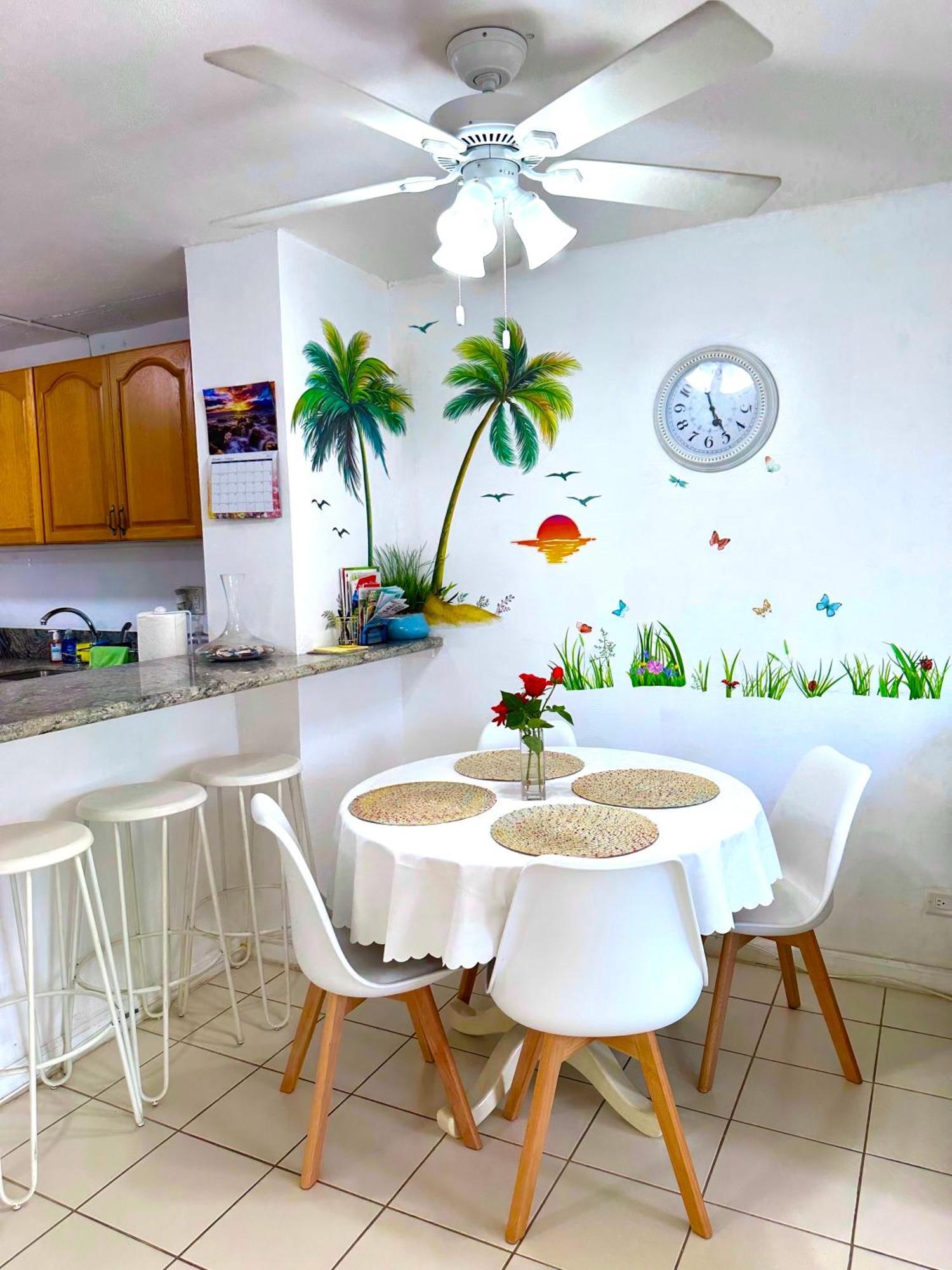 Apartment Waikiki 2 Bedrooms, 1 Bath, Free Parking, Sleep 6 Honolulu